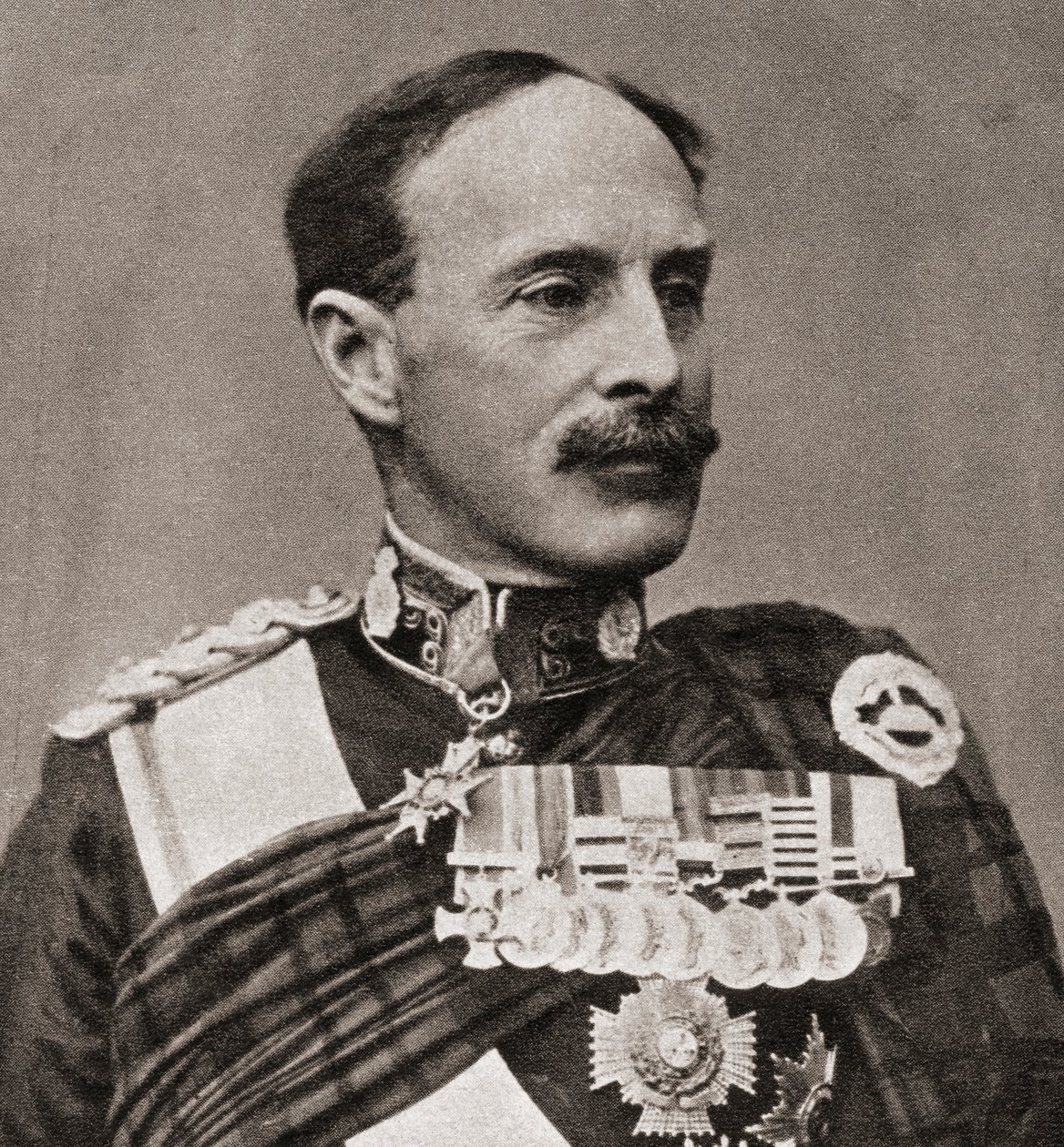 Generál Sir Ian Standish Monteith Hamilton z The Illustrated War News, 1915 od English Photographer