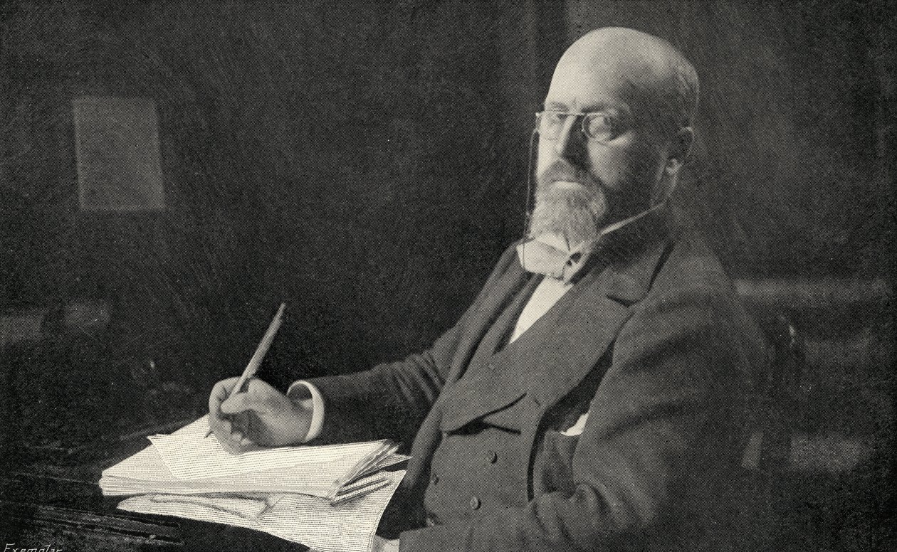 Henry James (1843-1916) ve své pracovně od English Photographer