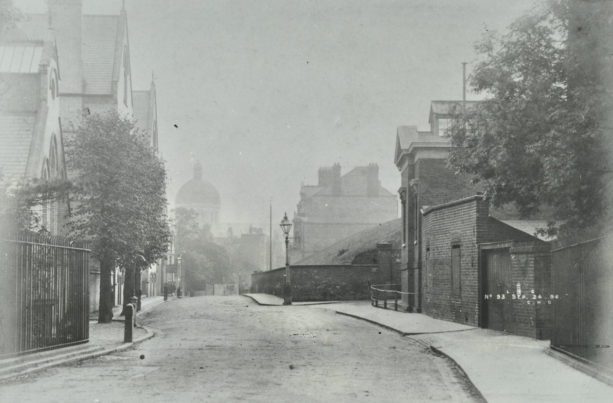 Highgate Archway: západní přístup, 1896 od English Photographer