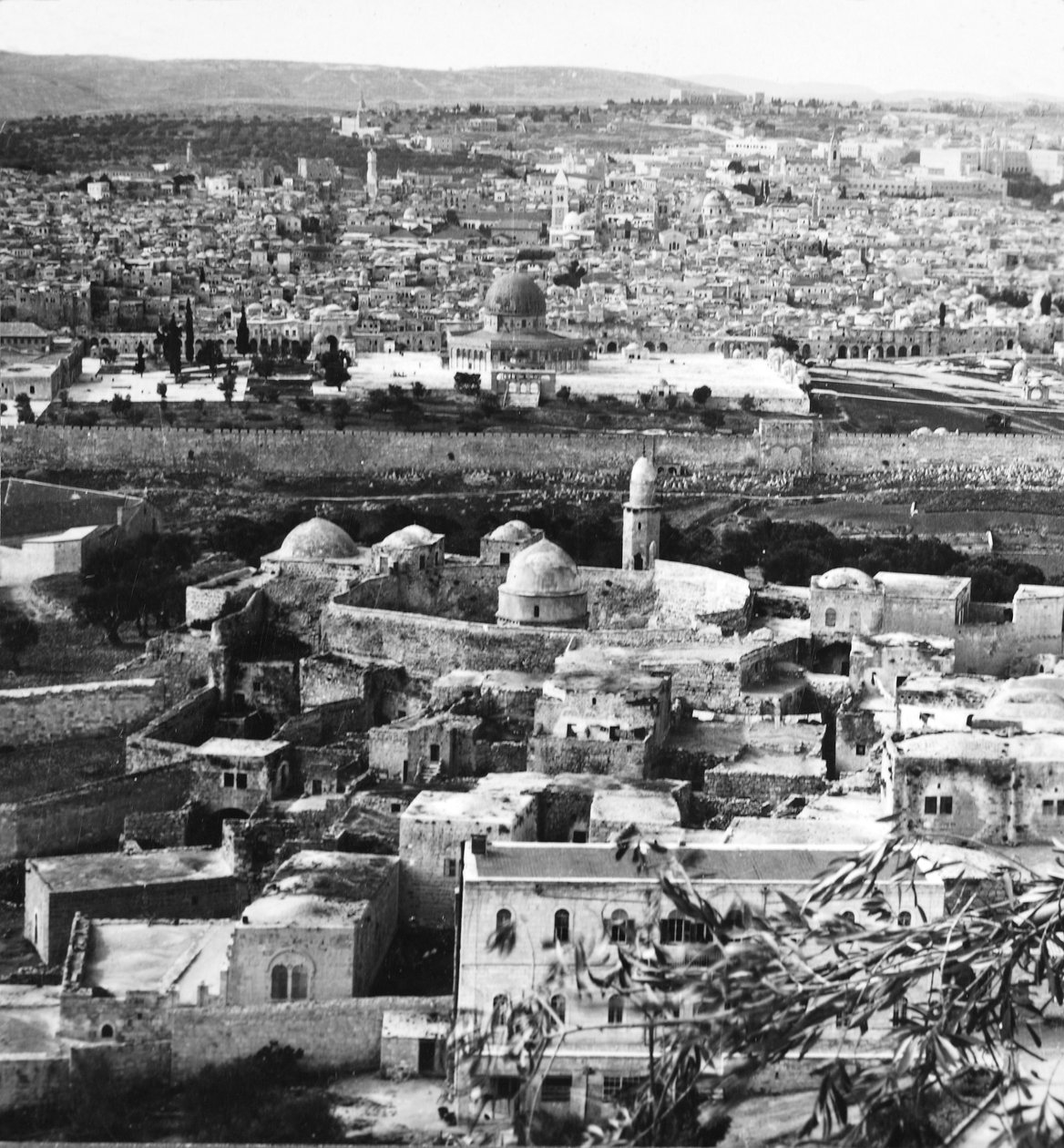 Jeruzalém Svaté město, cíl křižáků, navždy zachráněný před Turky, 1917 od English Photographer