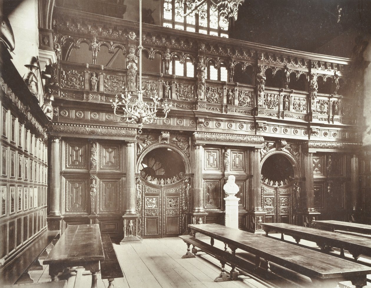 Síň středního chrámu, 1885 od English Photographer