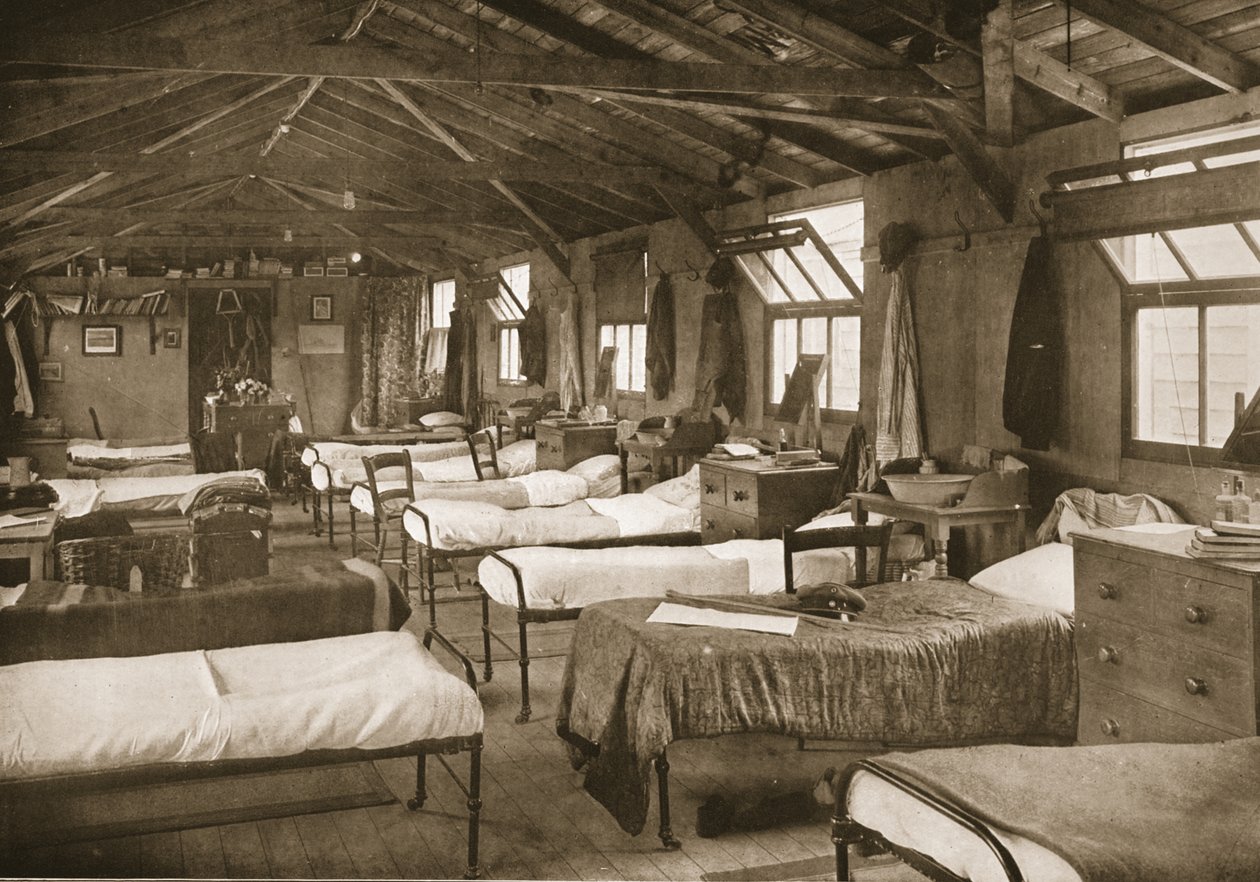 Jedna z ložnic, Donington Hall, ilustrace z německých vězňů ve Velké Británii (hlubotisk) od English Photographer