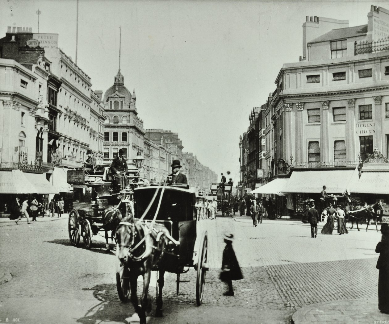 Oxford Circus, Westminster LB: Pohled na východ, 1890 od English Photographer