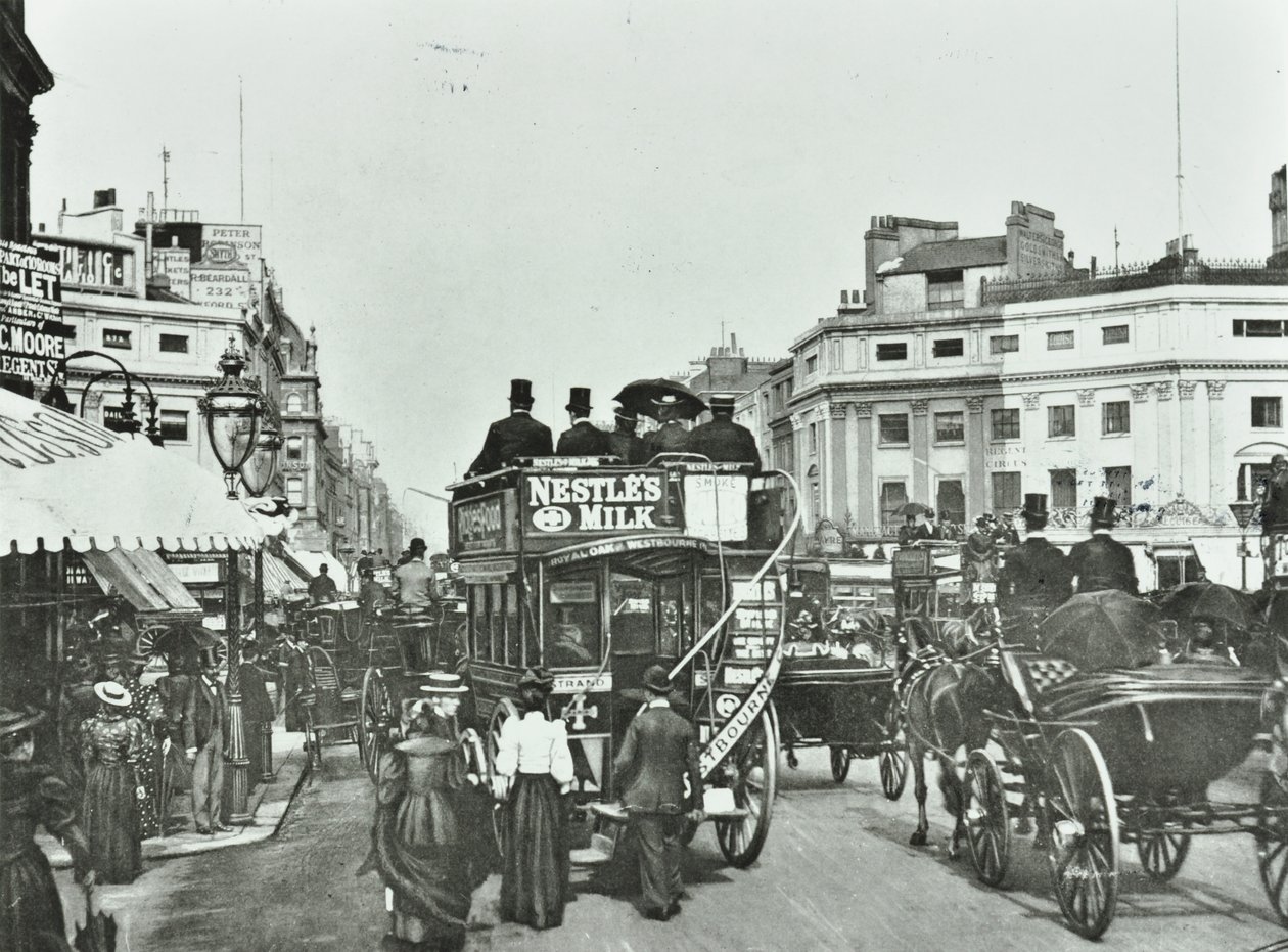 Oxford Circus, Westminster LB: Pohled na východ, 1895 od English Photographer