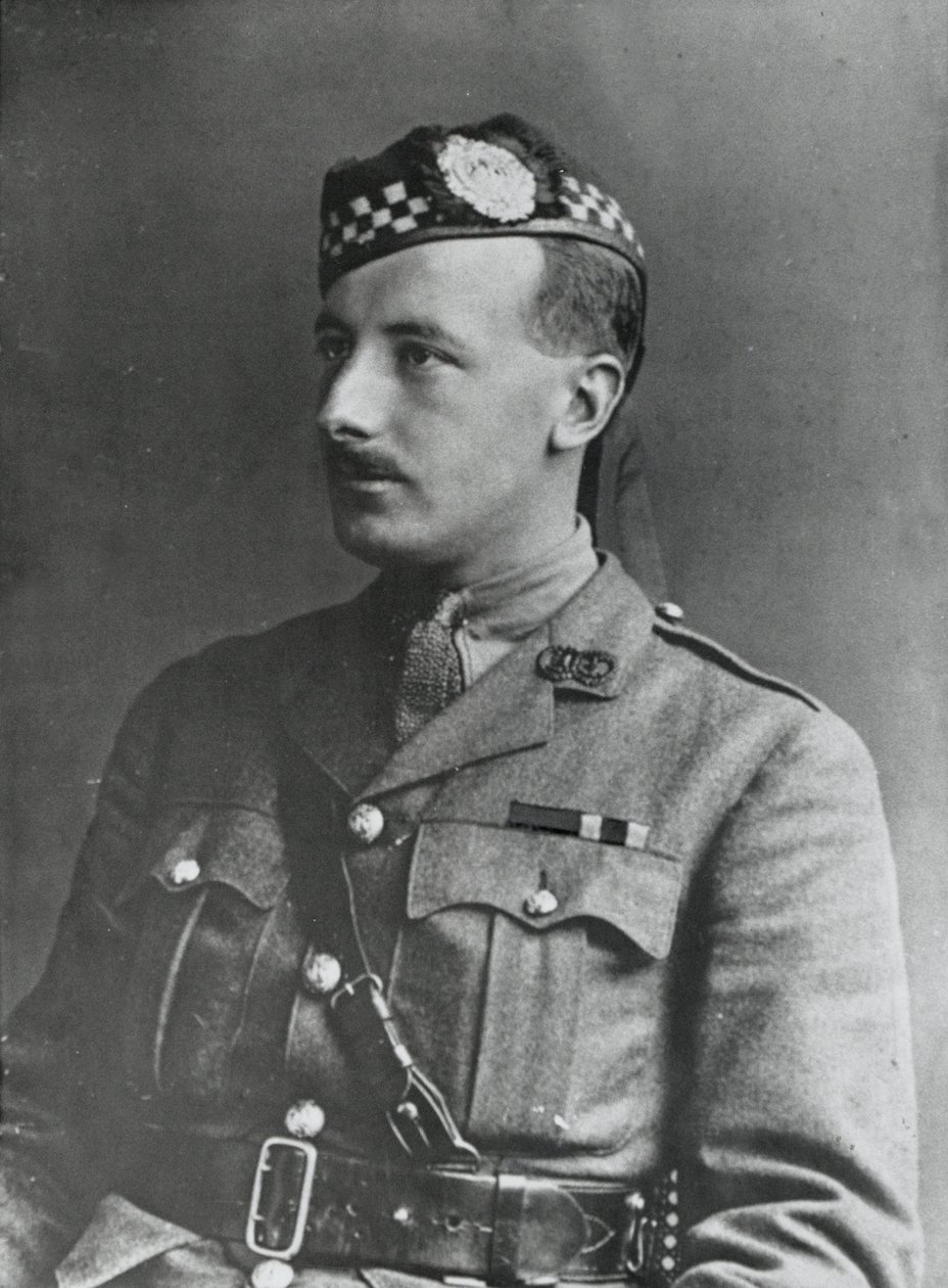 Portrét kapitána Arthura Hendersona VC, 2. prapor Argyll a Sutherland Highlanders, 1915 od English Photographer