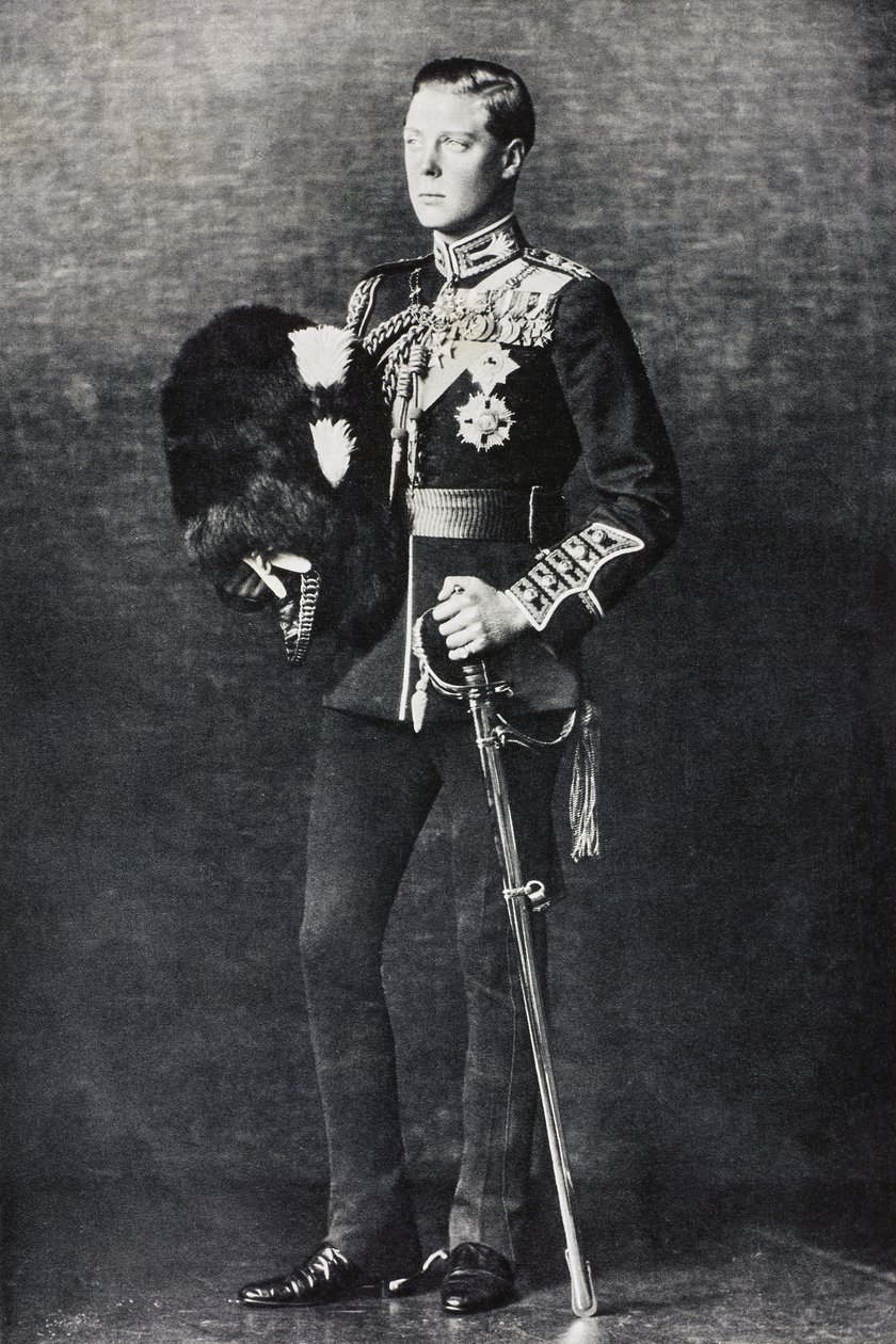 Portrét Edwarda, prince z Walesu, v uniformě plukovníka Velšské gardy od English Photographer