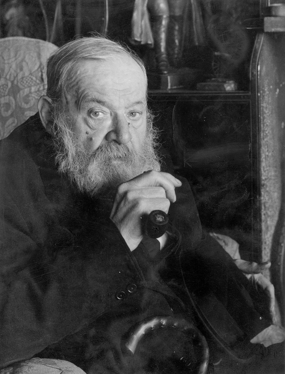 Portrét Hilaire Belloc, v jeho domě, Kings Land, Shipley, West Sussex od English Photographer