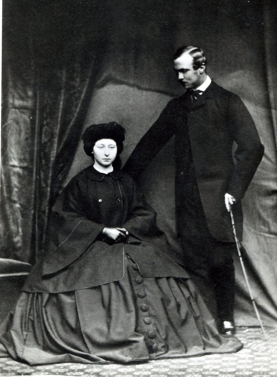 Princezna Alice a princ Ludwig z Hesenska, 1860 od English Photographer