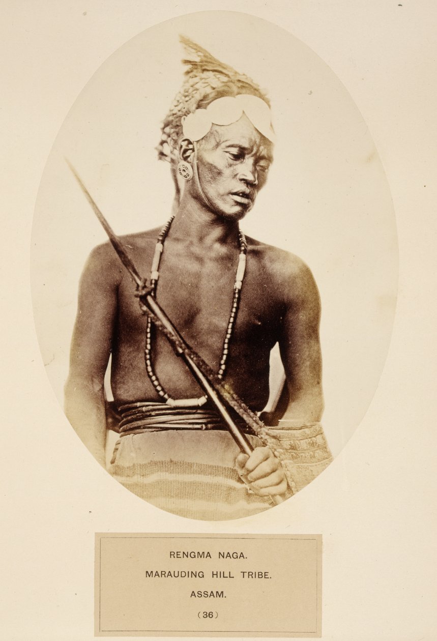 Rengma Naga, Marauding Hill Tribe, Assam, z The People of India, J. Forbes Watson, publikoval 1868 (tisk alba) od English Photographer