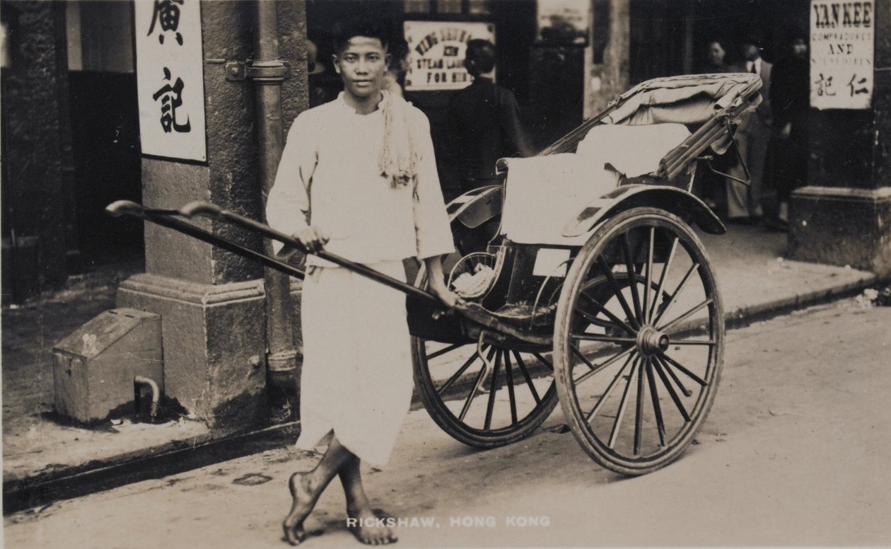 Rickshaw, Hong Kong, z alba fotografií týkajících se služby Pte H. Chicka, 1940 od English Photographer