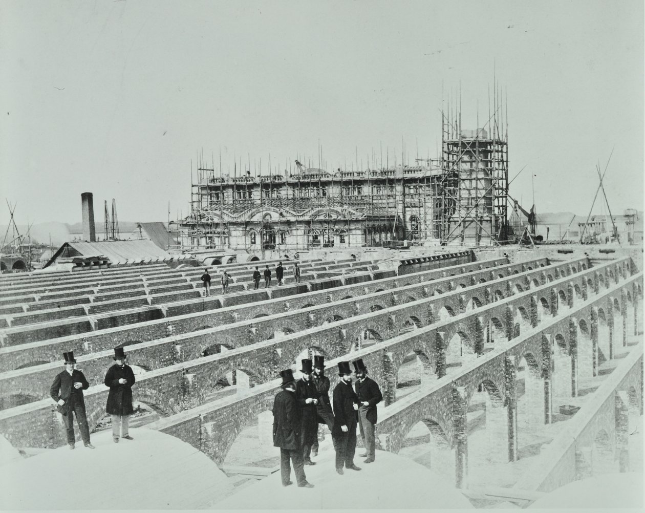 Southern Outfall Sewer, Crossness: stavební operace, 1865 od English Photographer