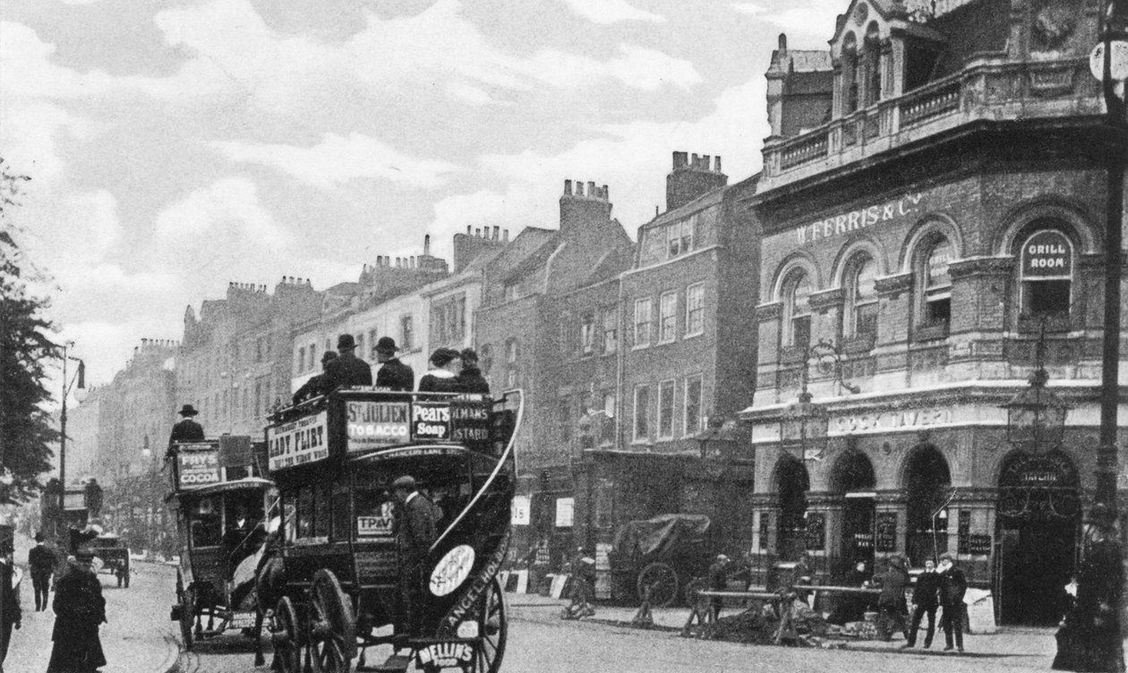 The Cock Tavern, Highbury, kolem roku 1900 od English Photographer