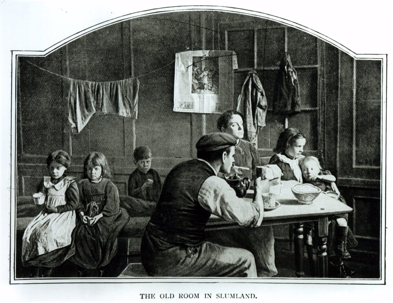 The Old Room in Slumland (černobílá fotografie) od English Photographer