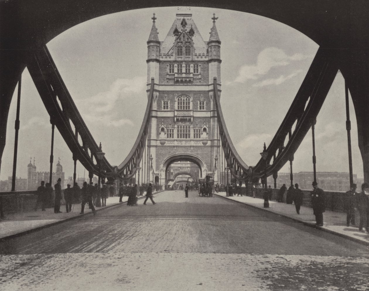 Tower Bridge (čb fotografie) od English Photographer