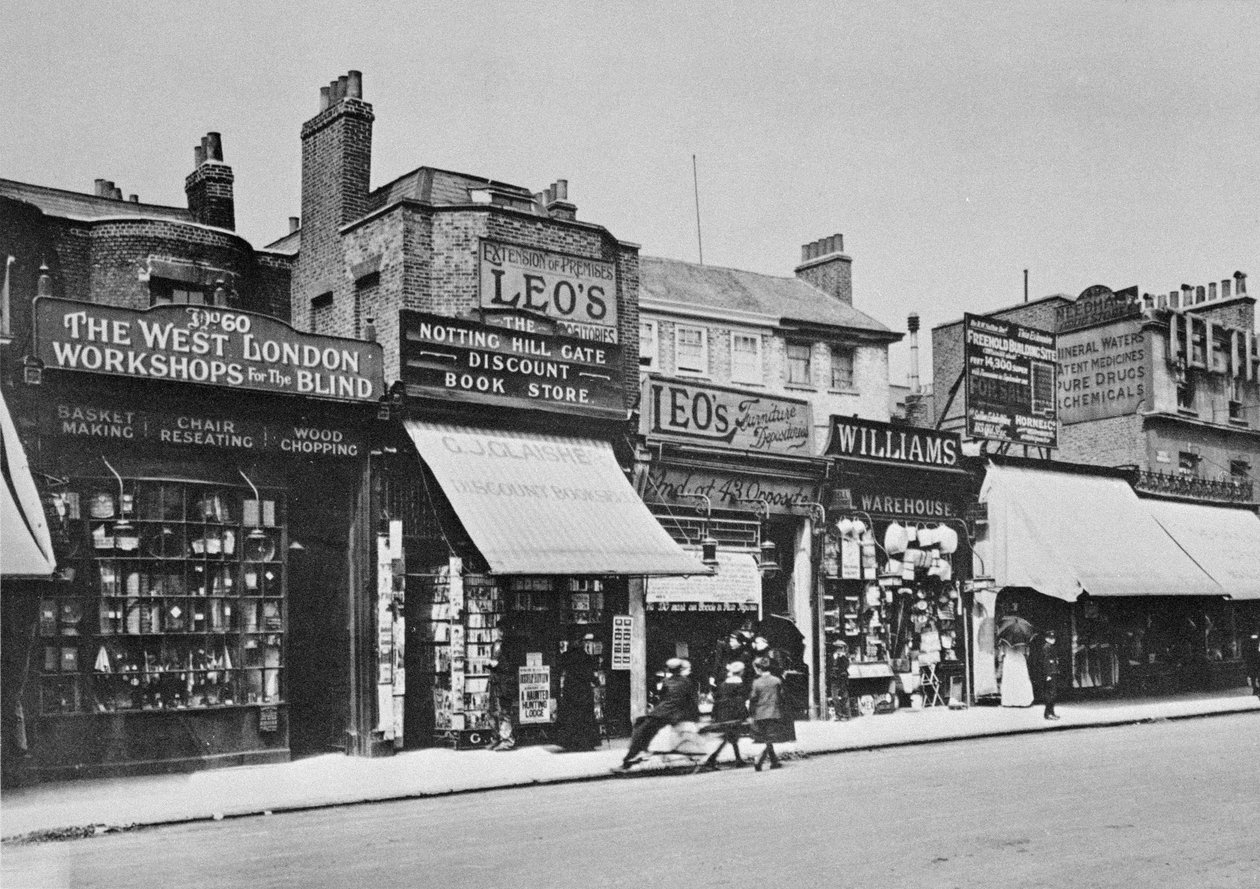 Pohled na Notting Hill Gate, c.1913 od English Photographer
