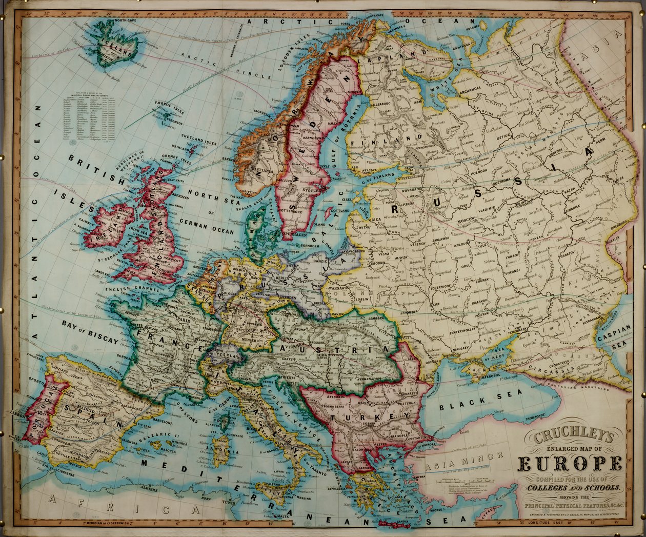 Barevná mapa Evropy z 19. století, sestavená pro použití na vysokých školách a školách. od English School