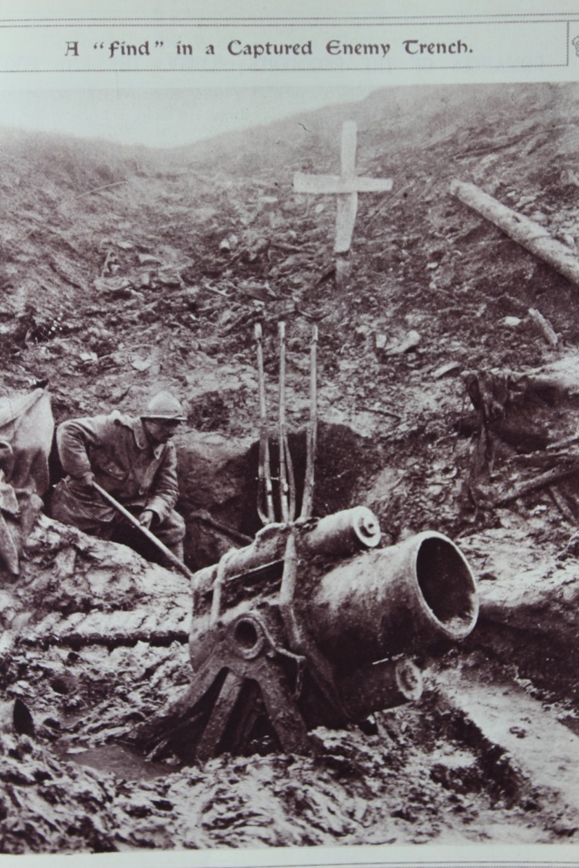 Nález v zajatém nepřátelském příkopu, 1914-18 od English School