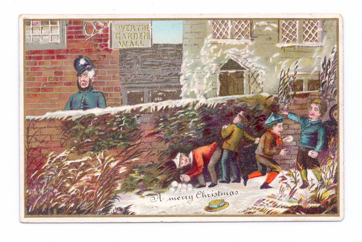 Viktoriánské vánoční přání chlapců, kteří se schovávají za cihlovou zdí a házejí sněhovou kouli na policistu, kolem roku 1880 (barva litho) od English School
