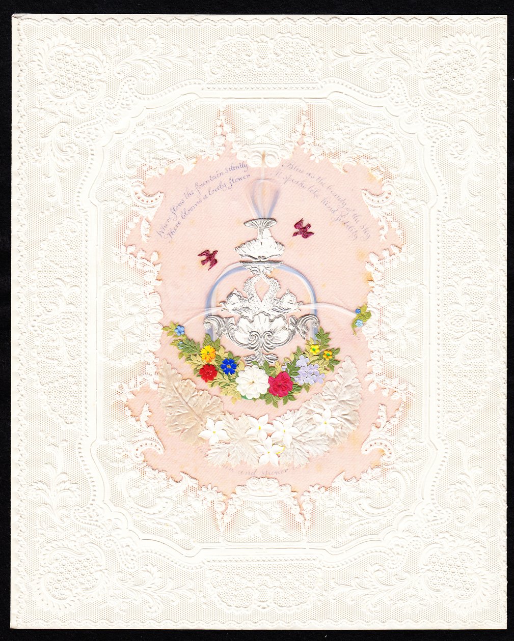 Viktoriánské papírové valentýnské přáníčko z krajky s fontánou a květinami, cca 1870 (barevná litografie) od English School