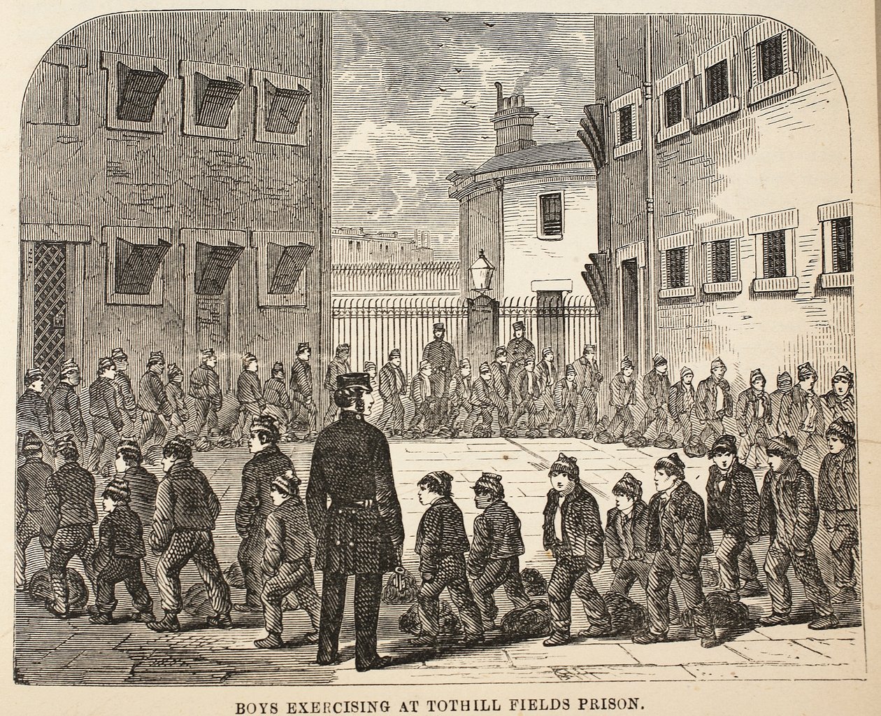 Chlapci cvičí ve věznici Tothill Fields, ilustrace z knihy The Criminal Prisons of London and Scenes from Prison Life od Henryho Mayhewa a Johna Binnyho, vyd. 1862 od English School