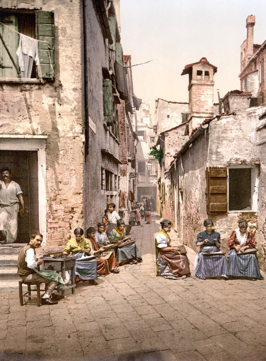 Calle dell Angelo a San Martino, Benátky (ručně kolorovaná fotografie) od English School