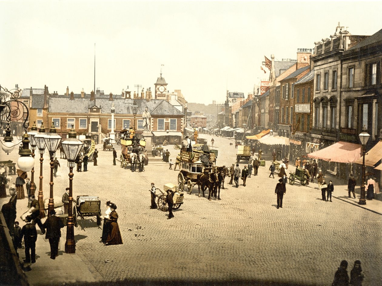Carlisle Market Place (ručně kolorovaná fotografie) od English School