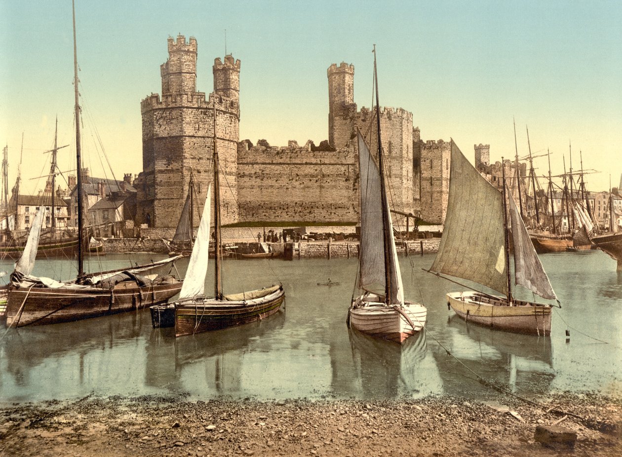 Zámek Carnarvon (ručně kolorovaná fotografie) od English School