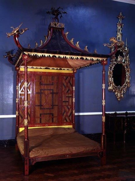 Postel Chippendale v čínském stylu, Badminton, Gloucestershire, 1750-54 od English School