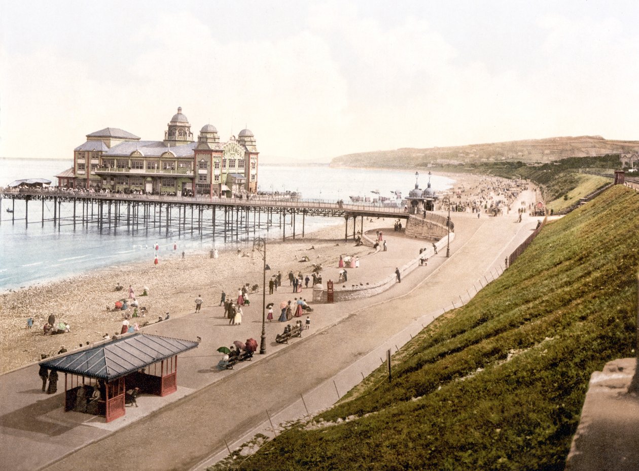 Colwyn Bay Promenade, ze stanice (ručně kolorovaná fotografie) od English School