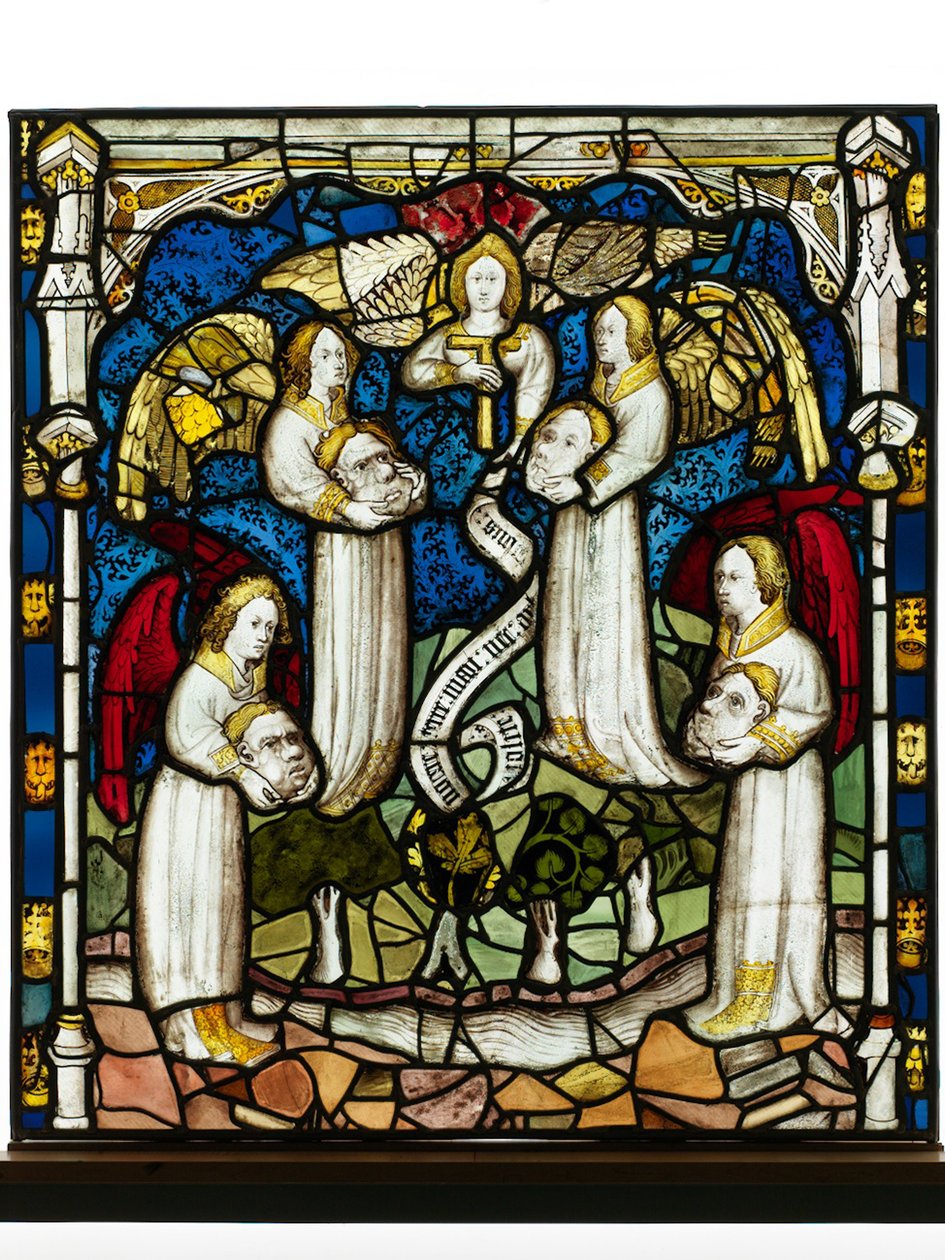 Zachovalý panel z Velkého východního okna v York Minster: „Andělé s větry a pečetí“ od English School
