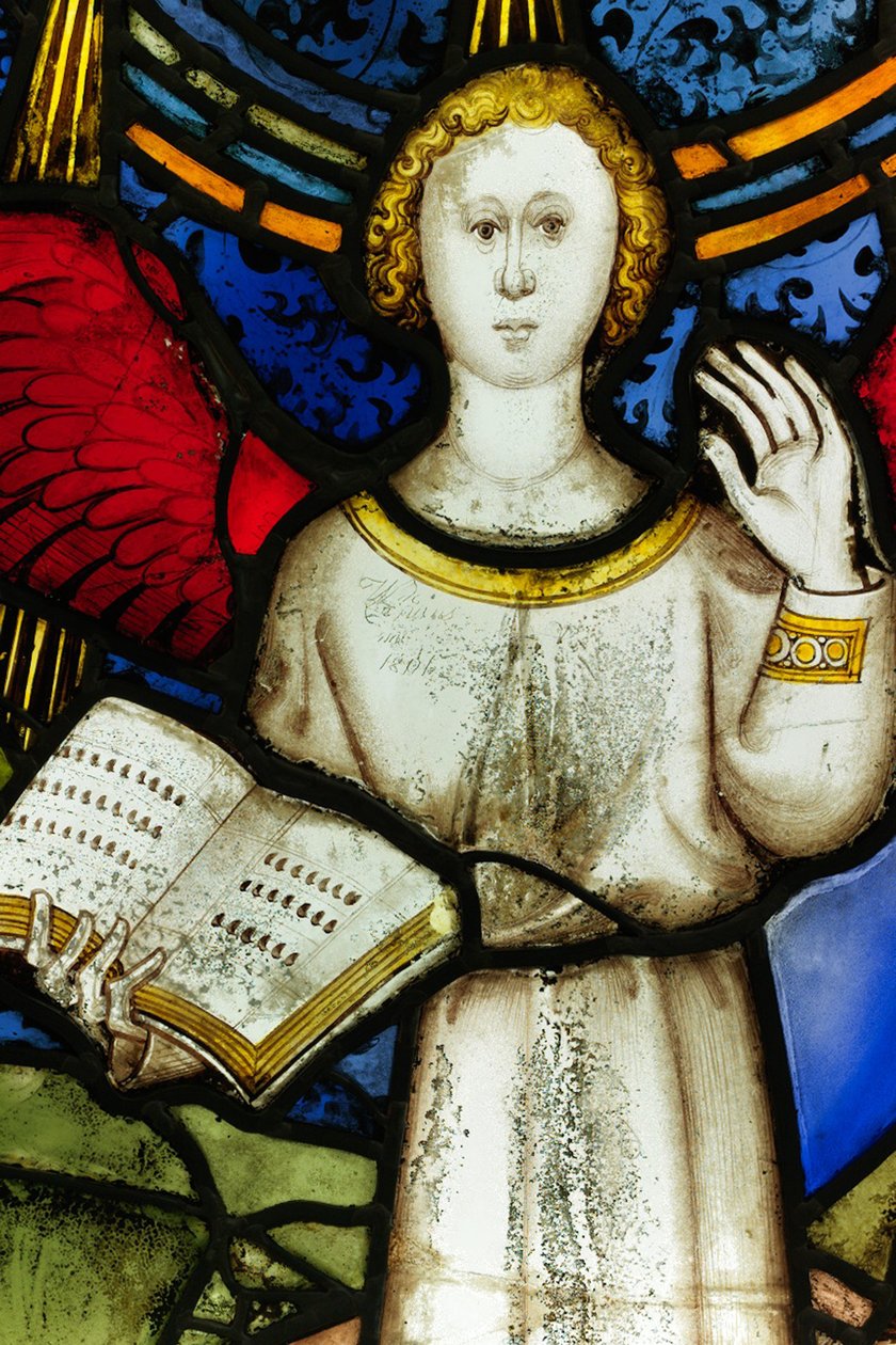 Zachovalý panel z Velkého východního okna v York Minster: „The Mighty Angel and Seven Thunders“ od English School