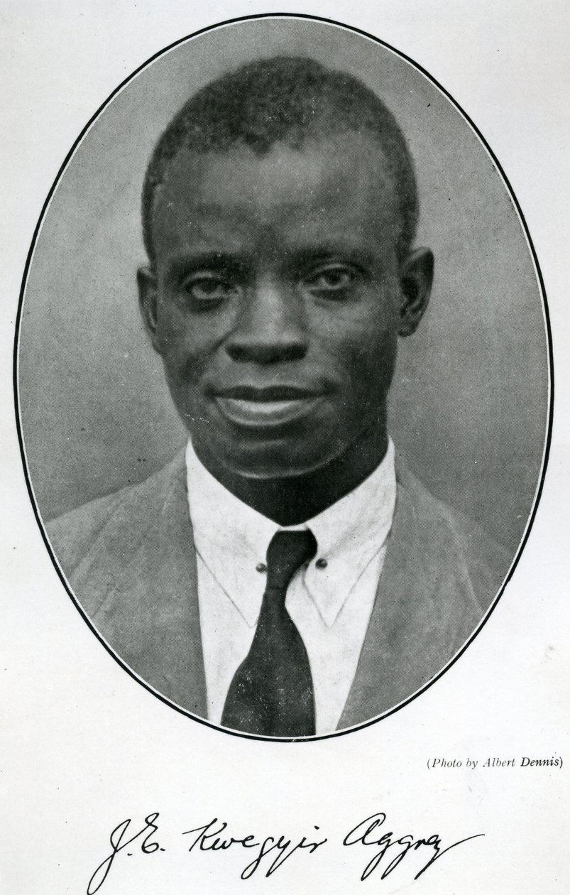 Dr. James Emmanuel Kwegyir Aggrey (1875-1927) (čb fotografie)


Anamabu od English School