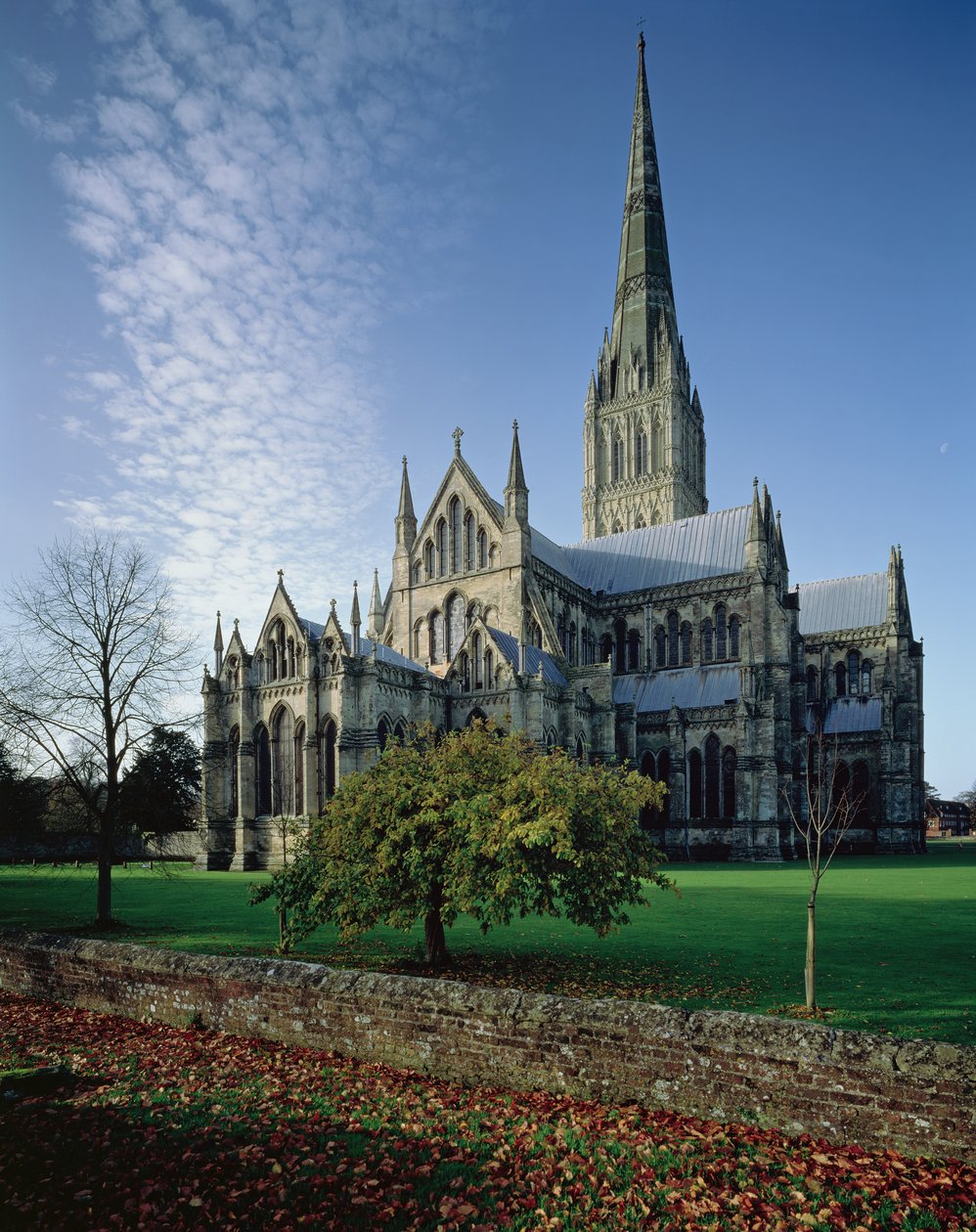 Vnější pohled na katedrálu v Salisbury, 1220-58 od English School