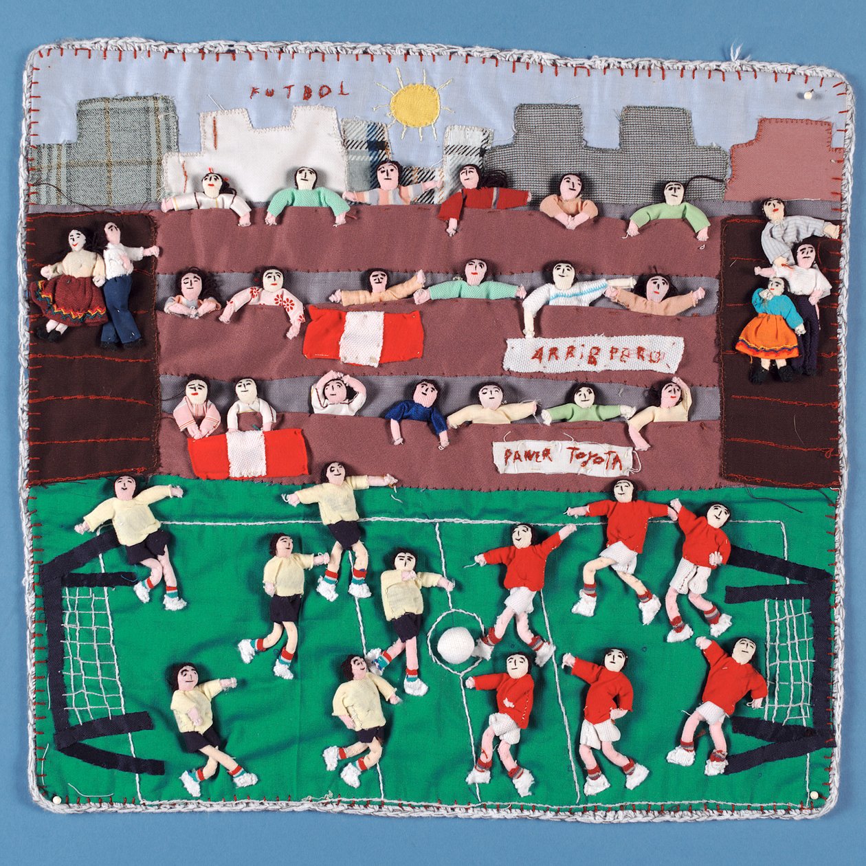 Látková koláž z fotbalového zápasu v Peru (textil) od English School