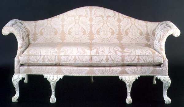 Čalouněná a malovaná pohovka George III, konec 18. století od English School