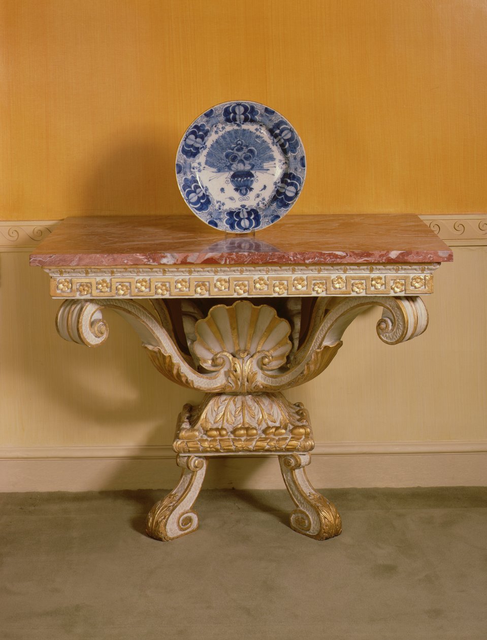 Konzolový stůl George II s mramorovou deskou, palladiánský styl, cca 1750 (balíček zlacený) od English School