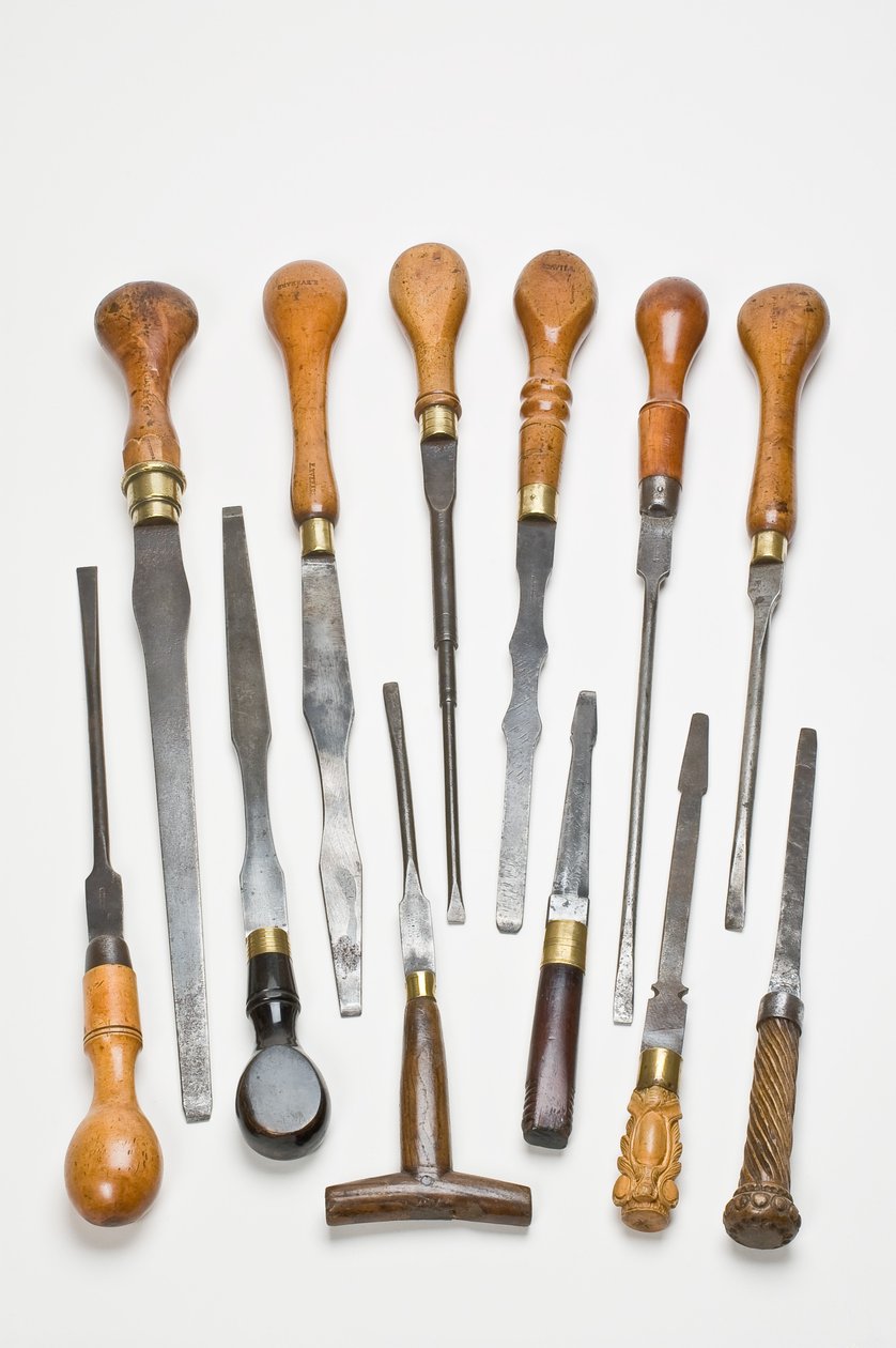 Skupina šroubováků, konec 19. - začátek 20. století (zimostráz a ocelolitina) od English School