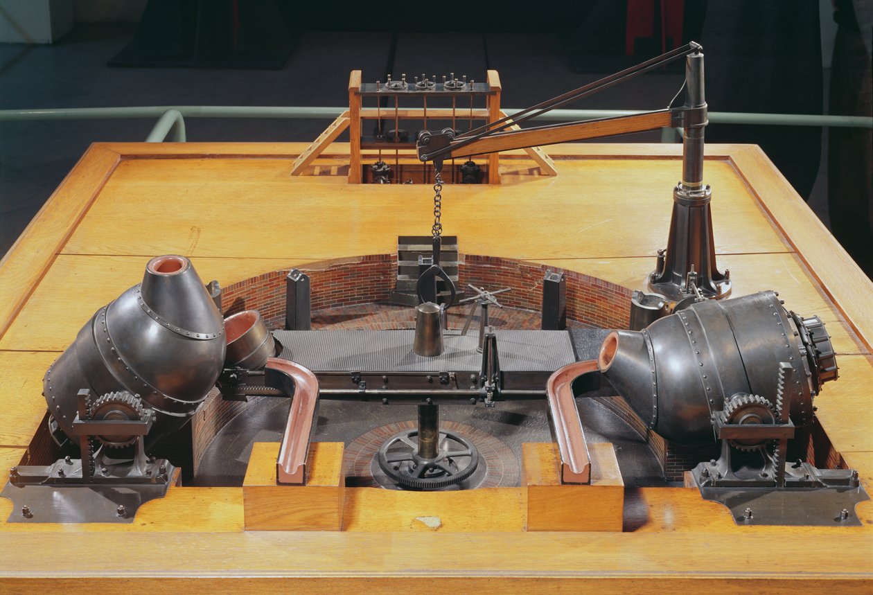Model konvertoru vynalezený Henrym Bessemerem (1813-98) v roce 1855 od English School