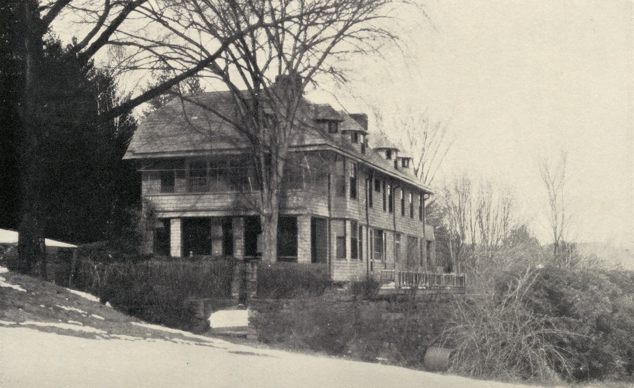 Naulakha Brattleboro, Vermont, U.S.A., americký domov Rudyarda Kiplingsa, z Něco ze sebe, Rudyard Kipling, publikoval v roce 1937 od English School