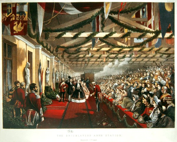 Princezna Alexandra Dánská přijíždějící do Londýna 7. března 1863 na The Bricklayers Arms Station se svým budoucím manželem, princem z Walesu. 1863 (barevné lito) od English School