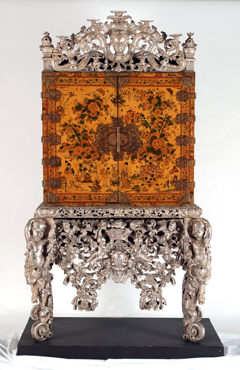 Witcombův kabinet, cca 1697 (dřevo s japonským povrchem a stříbrem) od English School