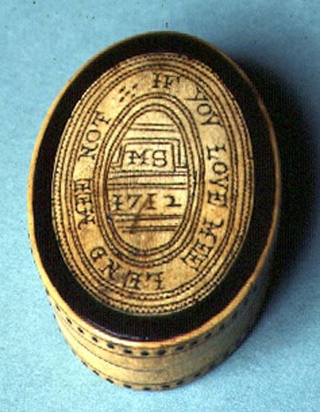 Tabáková krabice, 1712 (dřevěná) od English School