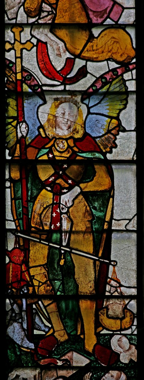 Okno Ww zobrazující scénu z Posledního soudu: St Michael a další detaily od English School