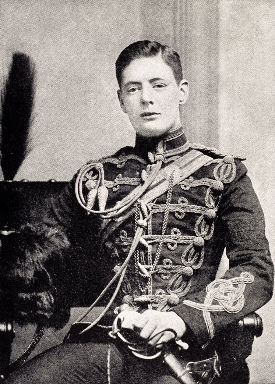 Winston Churchill jako druhý poručík ve 4. Queen
