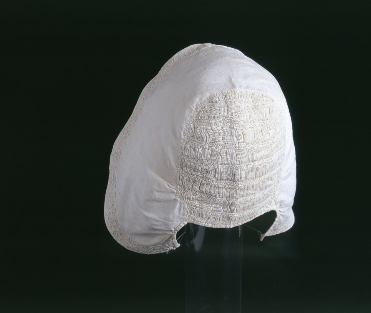 Dětská čepice, polovina 17. století (textil) od English School