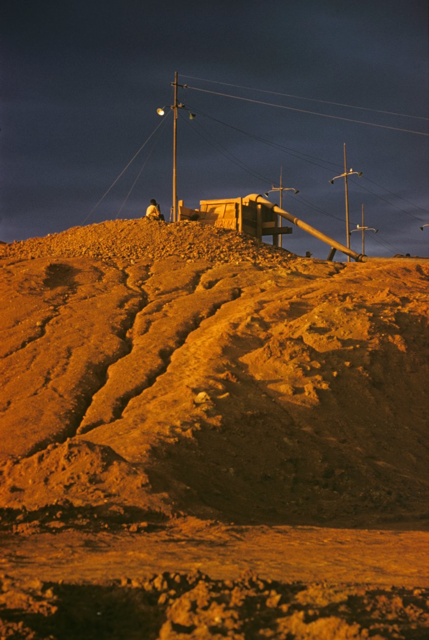 Cínový důl na náhorní plošině Jos, Nigérie, Afrika od Erich Lessing