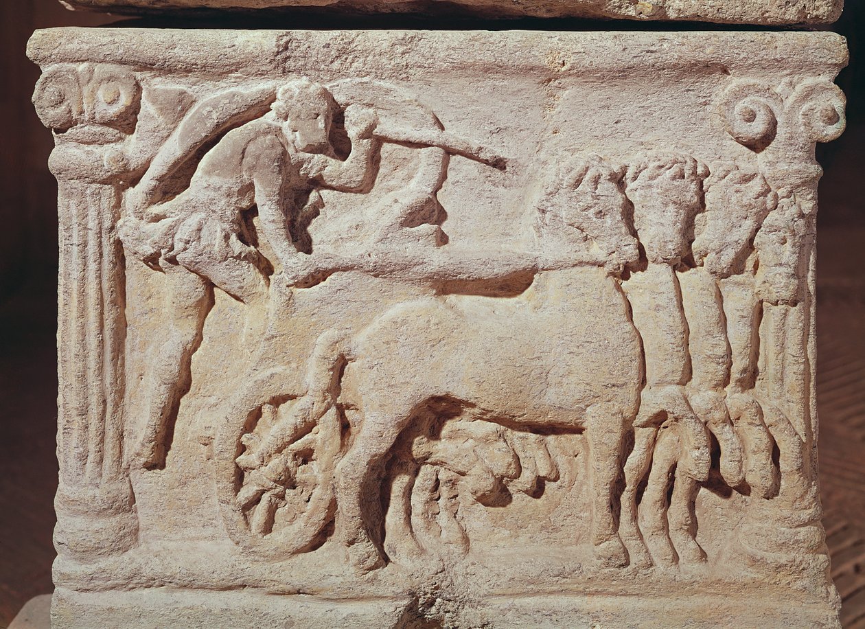 Detail kvadrigy ze sarkofágu, Muž s teletem z terakoty od Etruscan