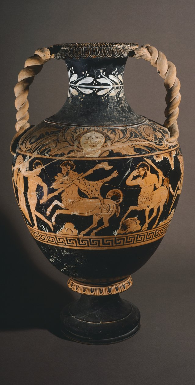 Amfora od malíře Centauromachy. Červenofigurová keramika z Porana (Umbrie). Etruská civilizace. 4. století před naším letopočtem. od Etruscan