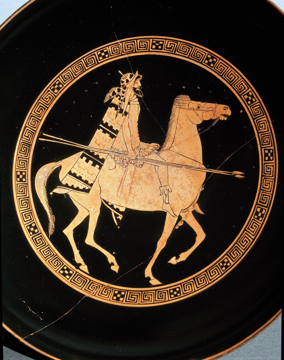 Etruský starověk: detail kylixu představujícího jezdce. Z Falerii Veteres (Civita Castellana) 5. století př. Kr. Řím, Národní muzeum Villa Giulia od Etruscan