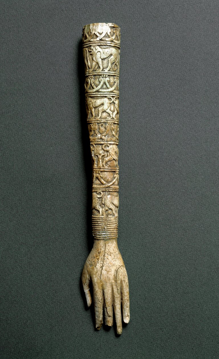 Etrusque antiquite: přední rameno nebo rukojeť flabellum (liturgický vějíř) ze slonoviny. Z hrobky Barberini a Preneste (Palestrina). 7. století před naším letopočtem. Řím, Museo Nazionale di Villa Giulia od Etruscan